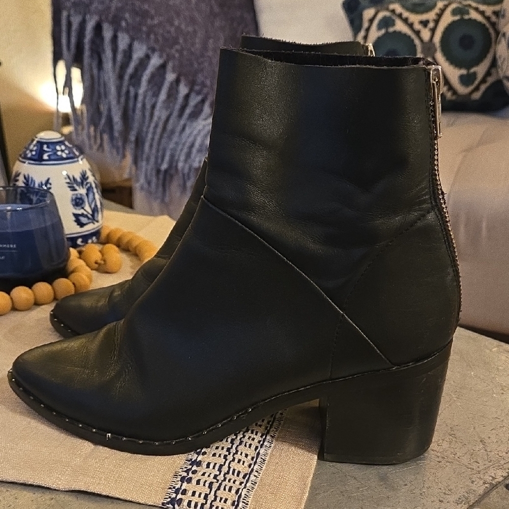 Treasure & Bond Black Ankle Booties